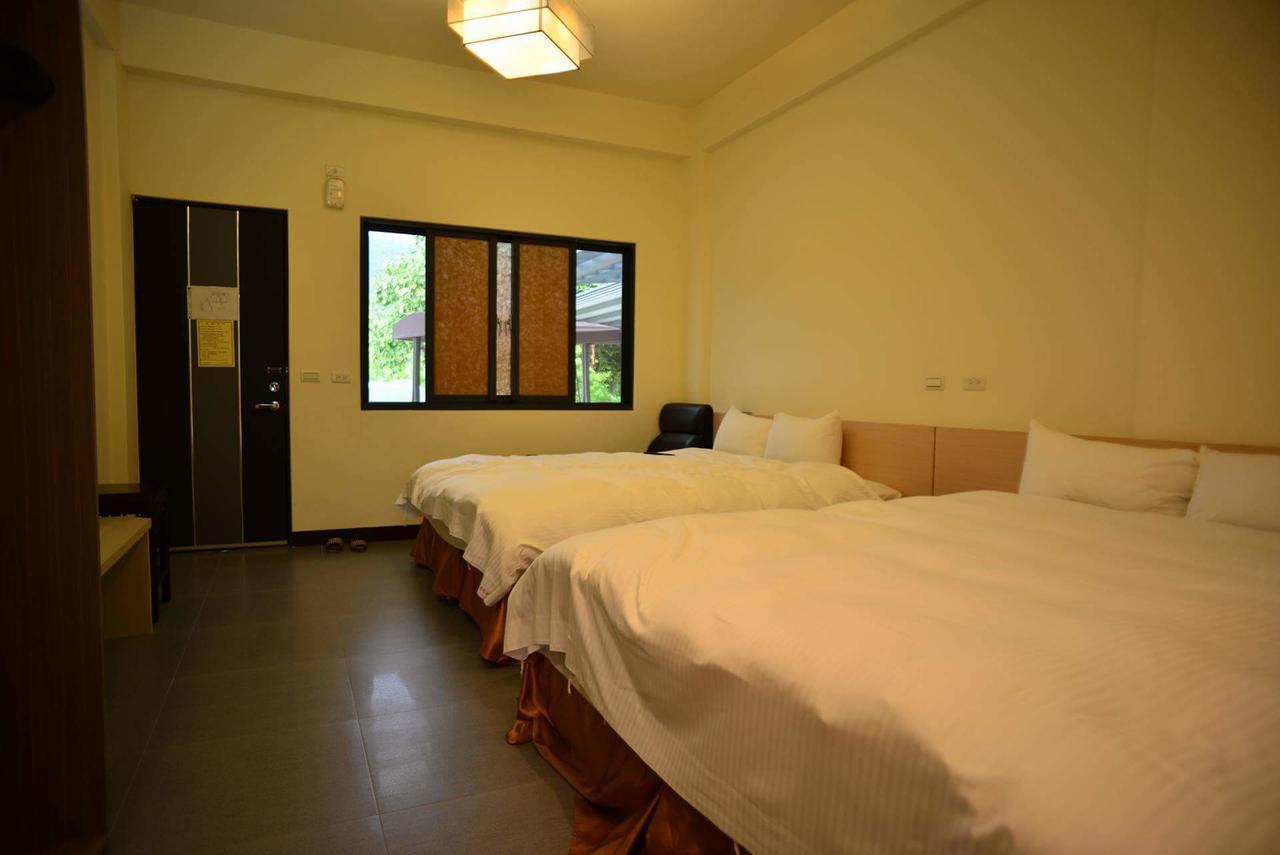Shan Jhong You You B&B Lugu Lake Exterior photo